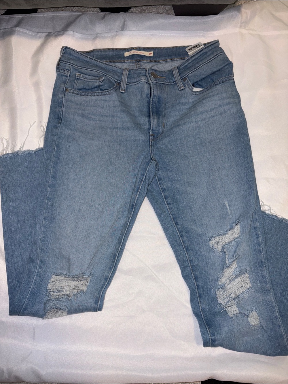 Levi’s 711 Light Blue Distressed Women’s Jeans size 29